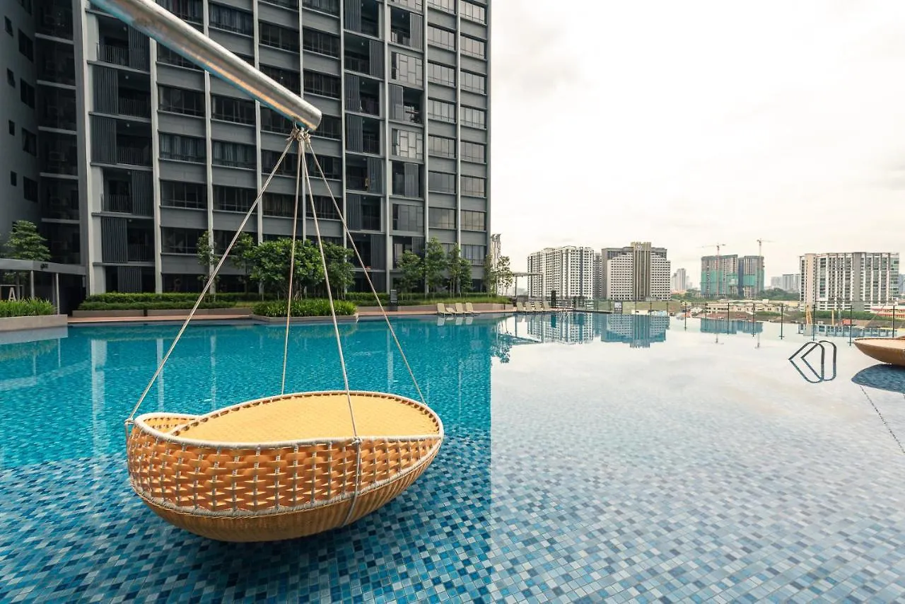 Millerz Square 3R2B 8Pax Family Free 2 Parking Apartment Kuala Lumpur