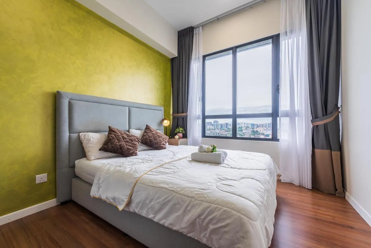 Millerz Square 3R2B 8Pax Family Free 2 Parking Apartment Kuala Lumpur