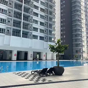 Razak Residences Sg Besikl Guest house